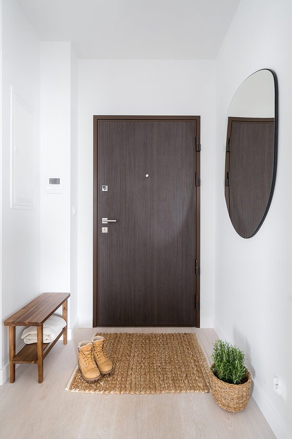 Cozy Entryway With Minimalism Style,
